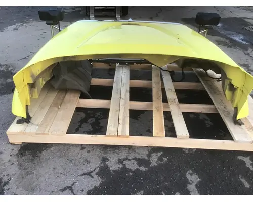 INTERNATIONAL 7400 Hood