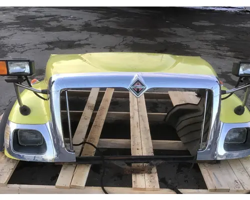 INTERNATIONAL 7400 Hood