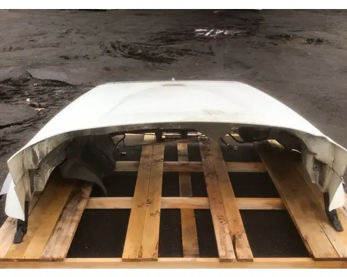 INTERNATIONAL 7400 Hood