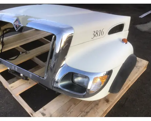 INTERNATIONAL 7400 Hood