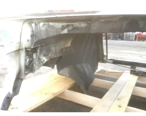 INTERNATIONAL 7400 Hood