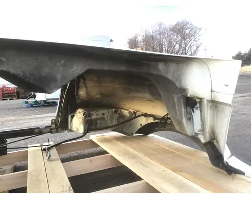 INTERNATIONAL 7400 Hood