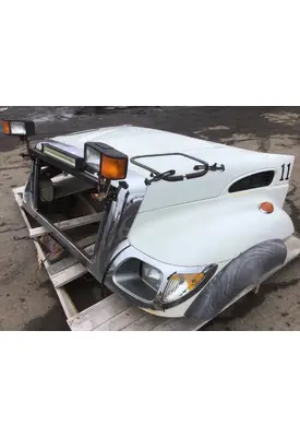 INTERNATIONAL 7400 Hood