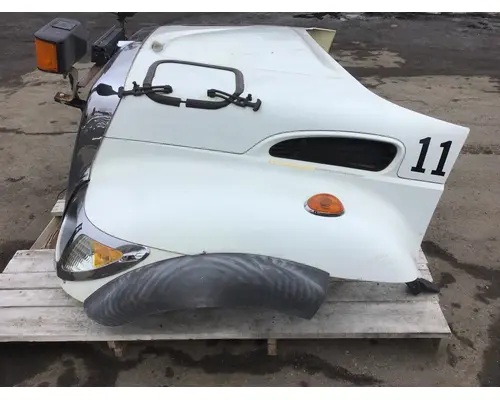 INTERNATIONAL 7400 Hood