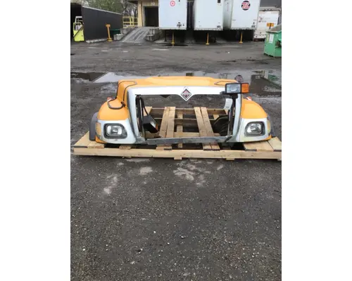 INTERNATIONAL 7400 Hood