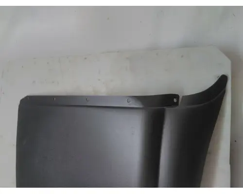 INTERNATIONAL 7400 Inner Fender