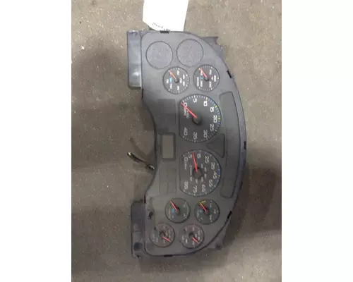 INTERNATIONAL 7400 Instrument Cluster