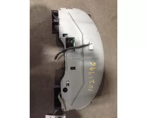 INTERNATIONAL 7400 Instrument Cluster