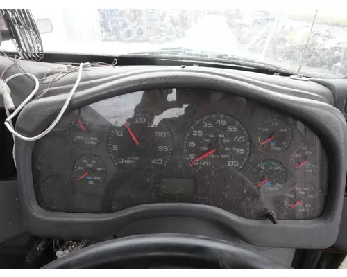 INTERNATIONAL 7400 Instrument Cluster