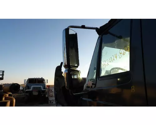 INTERNATIONAL 7400 MIRROR ASSEMBLY CABDOOR