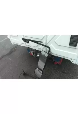 INTERNATIONAL 7400 MIRROR ASSEMBLY CAB/DOOR