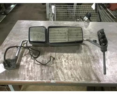 INTERNATIONAL 7400 Mirror (Side View)