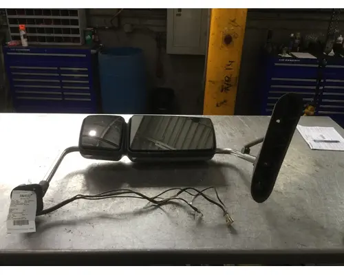 INTERNATIONAL 7400 Mirror (Side View)