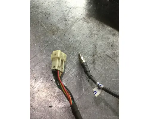 INTERNATIONAL 7400 Mirror (Side View)