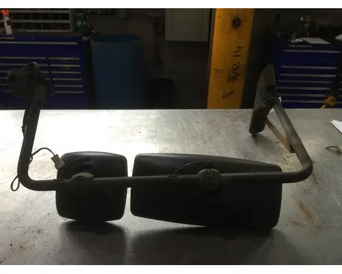 INTERNATIONAL 7400 Mirror (Side View)