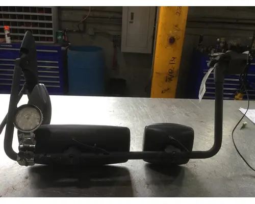 INTERNATIONAL 7400 Mirror (Side View)