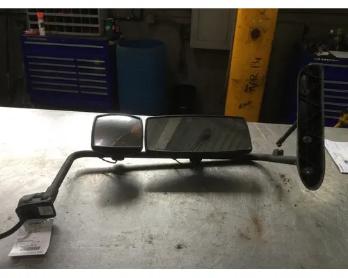 INTERNATIONAL 7400 Mirror (Side View)