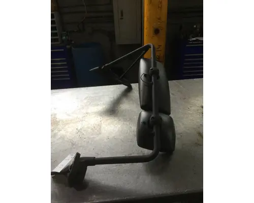 INTERNATIONAL 7400 Mirror (Side View)