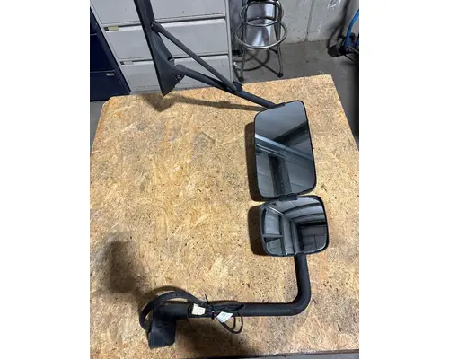 INTERNATIONAL 7400 Mirror (Side View)