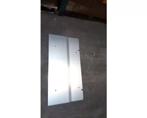 INTERNATIONAL 7400 Muffler Shield