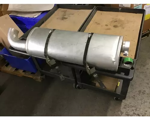 INTERNATIONAL 7400 Muffler