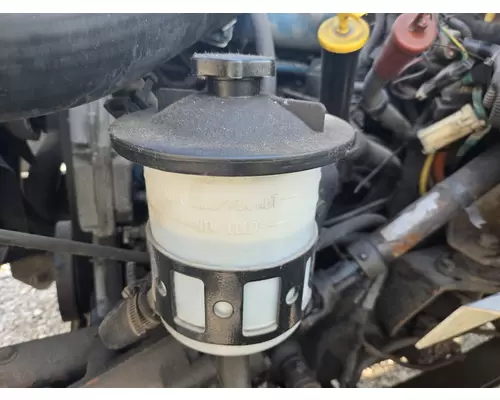 INTERNATIONAL 7400 Power Steering Fluid Reservoir