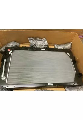 INTERNATIONAL 7400 Radiator