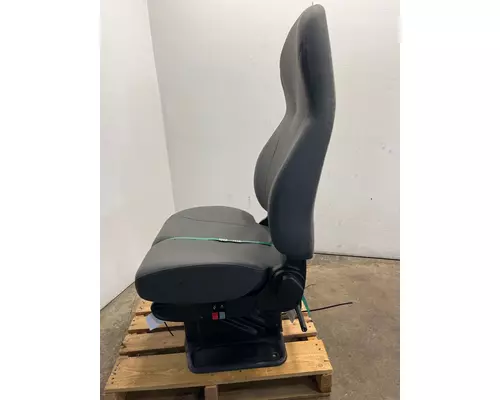 INTERNATIONAL 7400 Seat, Front