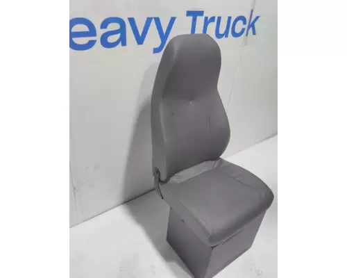 INTERNATIONAL 7400 Seat, Front