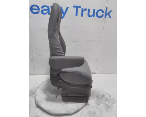 INTERNATIONAL 7400 Seat, Front