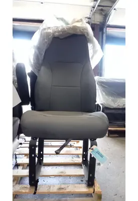 INTERNATIONAL 7400 Seat, Front