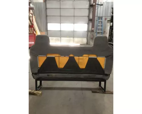 INTERNATIONAL 7400 Seat