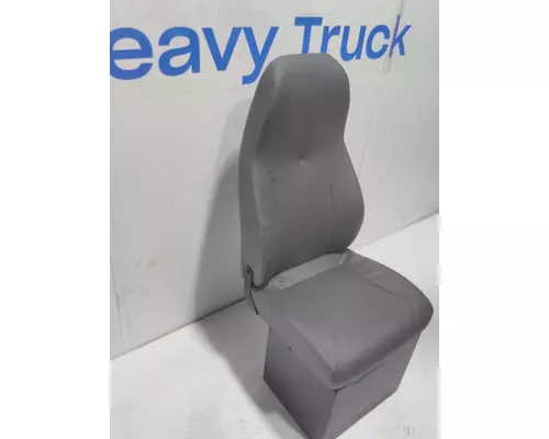 INTERNATIONAL 7400 Seat