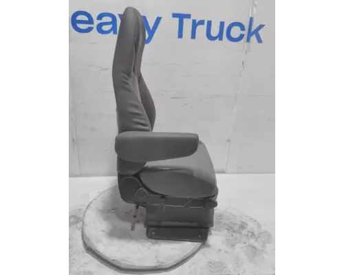 INTERNATIONAL 7400 Seat