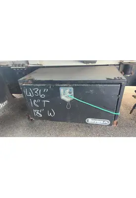 INTERNATIONAL 7400 TOOL BOX