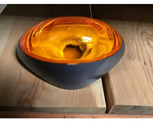 INTERNATIONAL 7400 TURN SIGNAL LIGHT