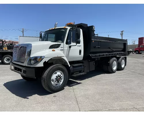 INTERNATIONAL 7400 Vehicle For Sale