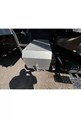 INTERNATIONAL 7500 Battery Box