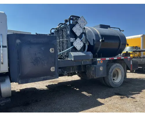 INTERNATIONAL 7500 Box  Bed