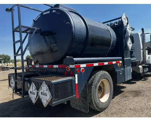 INTERNATIONAL 7500 Box  Bed