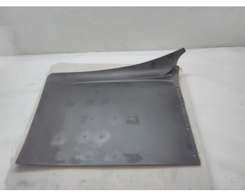INTERNATIONAL 7500 Brackets, Misc.