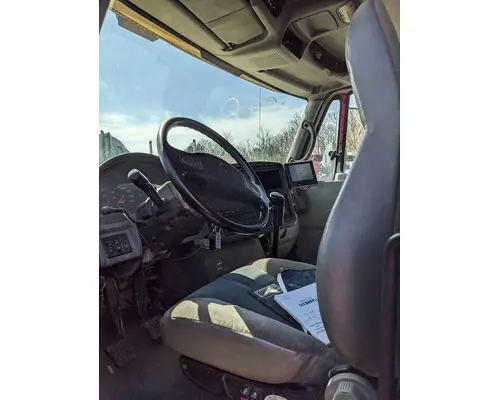 INTERNATIONAL 7500 Cab Mount