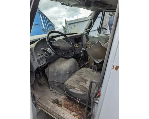 INTERNATIONAL 7500 Cab Mount