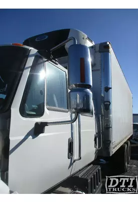 INTERNATIONAL 7500 Cab