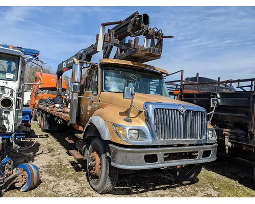INTERNATIONAL 7500 Complete Vehicle