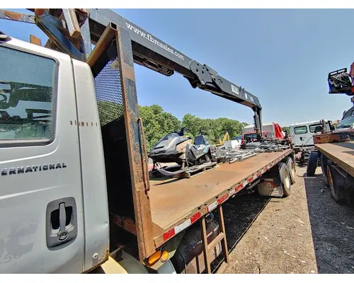 INTERNATIONAL 7500 Complete Vehicle