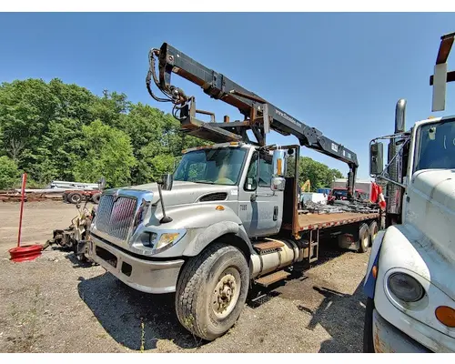 INTERNATIONAL 7500 Complete Vehicle
