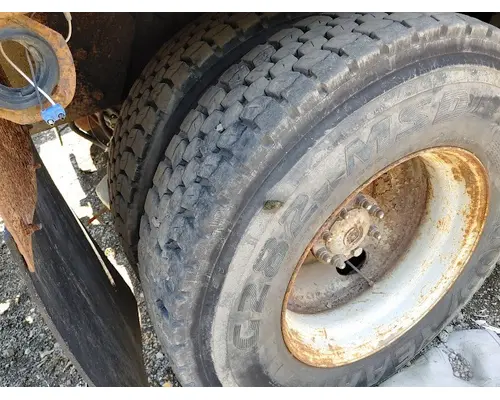 INTERNATIONAL 7500 Complete Vehicle