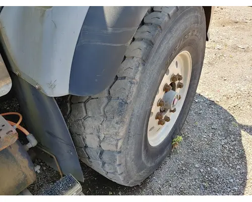 INTERNATIONAL 7500 Complete Vehicle