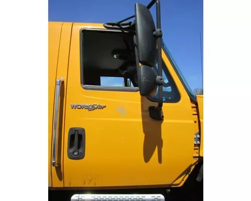 INTERNATIONAL 7500 DOOR ASSEMBLY, FRONT